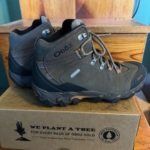 Oboz Bridget Mid B-dry waterproof shoes size 9